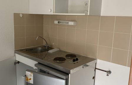 cuisine appartement T1 résidence étudiante University Dutreix proche IUT du Limousin et Fac de Sciences de Limoges