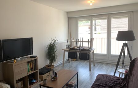 séjour appartement T1 Limoges Centre Ville