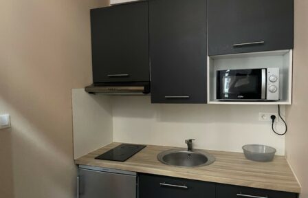 cuisine appartement T1 rue de la Loi Limoges
